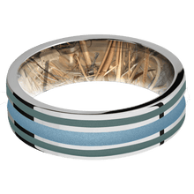 18K White Gold + Polish Finish + King's Field